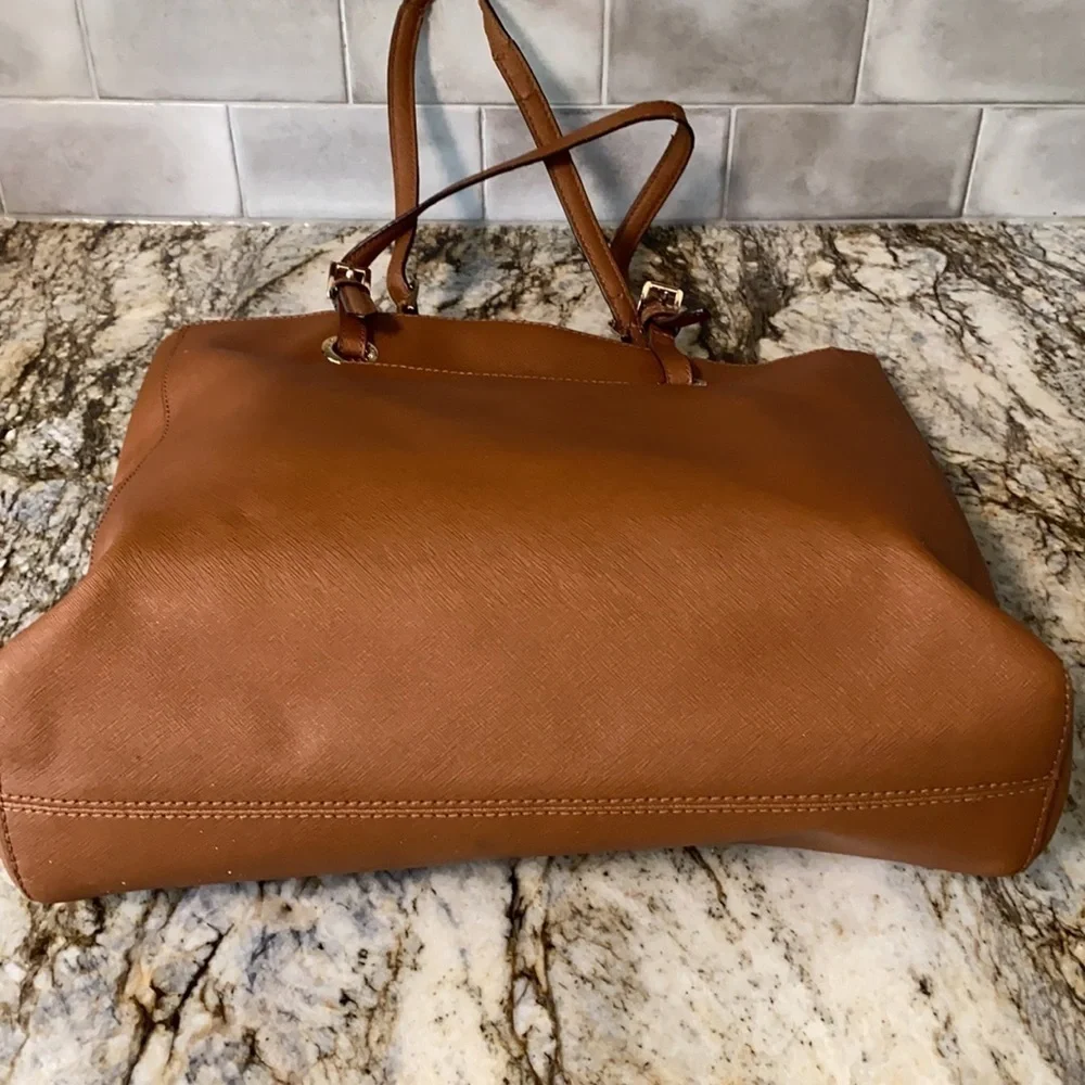 Michael Kors Brown Leather Jet Set Tote